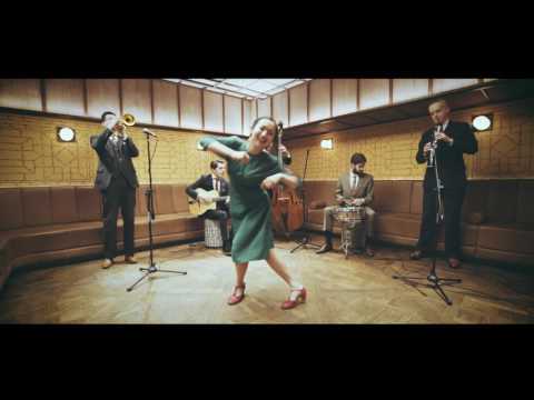 'Tea For Two' Shirt Tail Stompers Feat. Mako Ruan