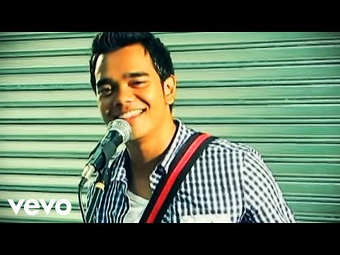 Alif Satar - Cukup Indah (Music Video)