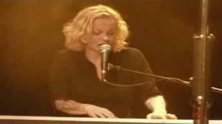 Anneke van Giersbergen with Agua de Annique - "Ice Water"