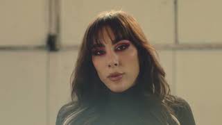 RESTA CON ME jetzt Video ansehen