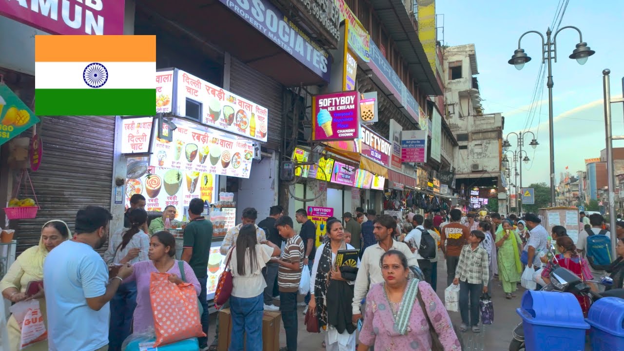 Immersive street-level walking tour through India (Daily Life 13), India, showcasing authentic urban landscapes, local architecture, and the vibrant atmosphere of the city's neighborhoods