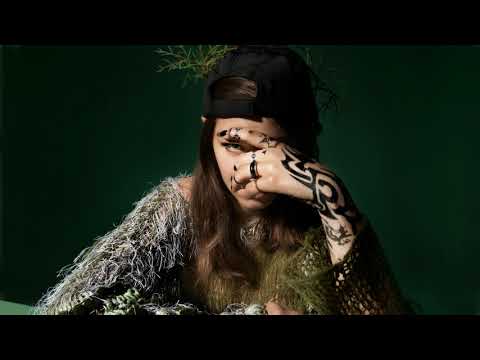 Karolina Czarnecka - Hej, hej, cześć (official audio)