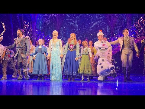 Frozen bows FRONT ROW 3.9.22