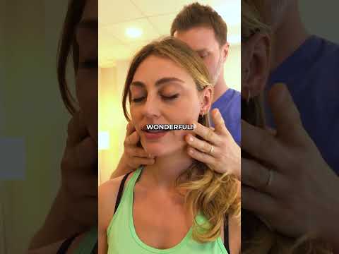 Listen to How CRUNCHY Her Neck Was! 😱 #shorts #chiropractic
