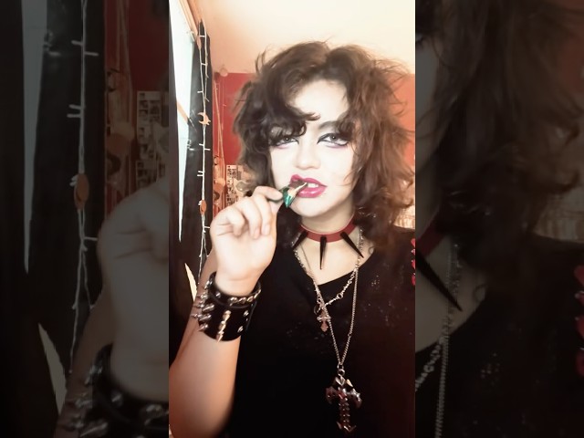 Vídeo relacionado con Funny Visual Kei Vkei 120 Page Notebook Lined Journal for Lovers of Japanese Rock Jrock Music