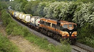 preview picture of video '076 on Waterford-Ballina Norfolk liner west of Portarlington 11-May-2007'