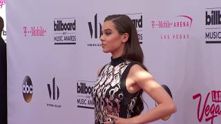 BBMAs 2017 FashionCam Hailee Steinfeld
