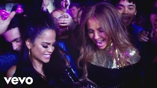 Thalía & Natti Natasha - No Me Acuerdo