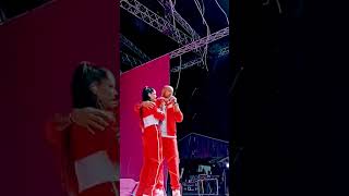 #aqua #barbiegirl #liveperformance #livemusic #kissing #onstage #barbieandken #sweetkiss #concert