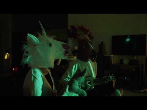 Daun Jatuh - Bungkam (Official Lyric Video)