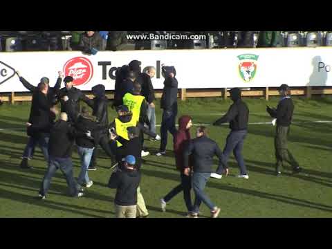 FC Honka vs HJK - Klubipäädyn pitch invasion ja tappelut [29.9.2018]