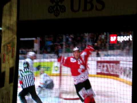 Spengler Cup 2009 - Team Canada : Karlovy Vari, goal Shawn Heins (44)
