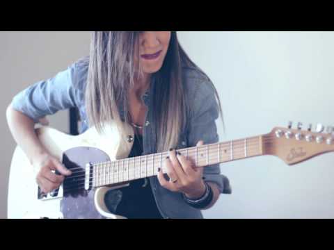 MOVING ON - Lari Basilio - CD/DVD The Sound Of My Room