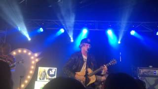 It Don't Matter- Cody Simpson (Live)