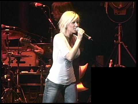 KELLIE PICKLER Things That Never Cross A Man's Mind  2007 LiVE