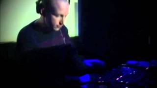 Paul Chambers playing: Animal Prints - ROAR (Paul Chambers Remix)