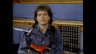 Download lagu Steve Lukather - 1984 - Lick 1 (Rosanna) mp3 Download lagu Steve Lukather - 1984 - Lick 1 (Rosanna) mp3