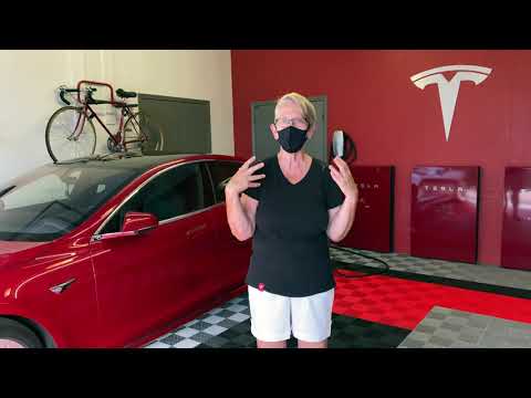 Elon Musk SIGNED Powerwalls! National Solar Tour 2020 - Rebecca Limpalair