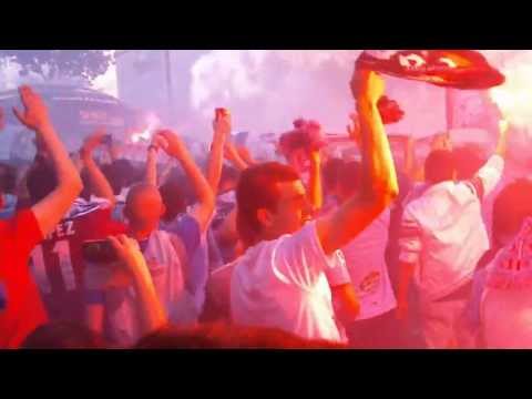 Recibimento con bengalas ó equipo.Celta-Espanyol