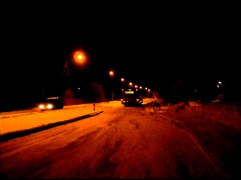 Gamla Uppsala Buss 510 åker iväg från Jordgubbsgatan