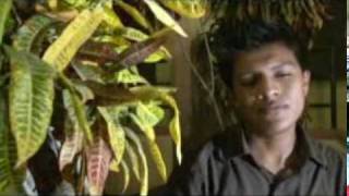 Duele el amor Lyrics English Translation