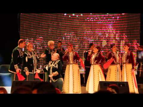 Akunq azgagrakan hamuyt - Hanina, Hayro, Doni, Qochari, Yarxushta