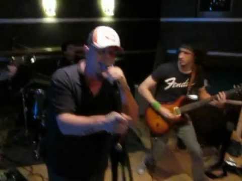 Bipolar Betty - (Cover) Beat it- 10/4/12 @habetler