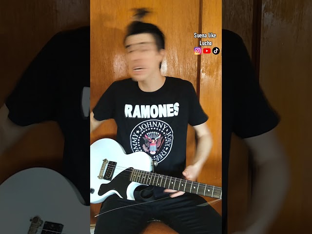 Vídeo relacionado con MUNSKT Punk - Juego de rocker gótico para Halloween, 80-90 años