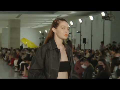Irina Shayk, Gigi Hadid closed Max Mara SS 2022 Milan Fashion Week september 23, 2021