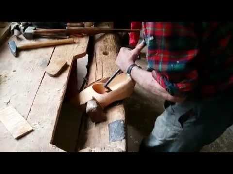 Der letzte Holzschuhmacher der Schweiz