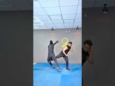 The 2 Moves That End Any Street Fight Instantly💥🇬🇧 #selfdefence #shorts #viral