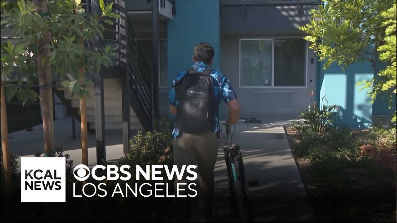Refurbished motel in Santa Ana offers a homeless veterans a way off the streets