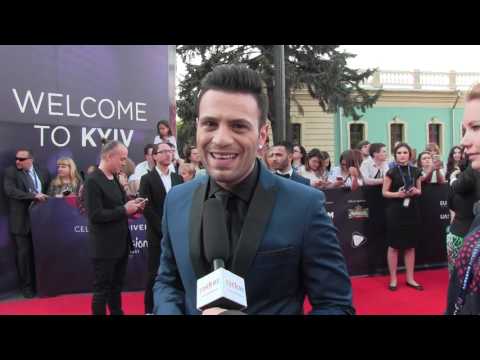 ESCKAZ in Kyiv: Hovig (Cyprus) singing on the red carpet