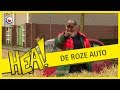 HEA! De tuinman in de roze auto