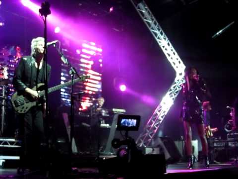 Duran Duran live in Wien - Safe with Anna Ross vocalist