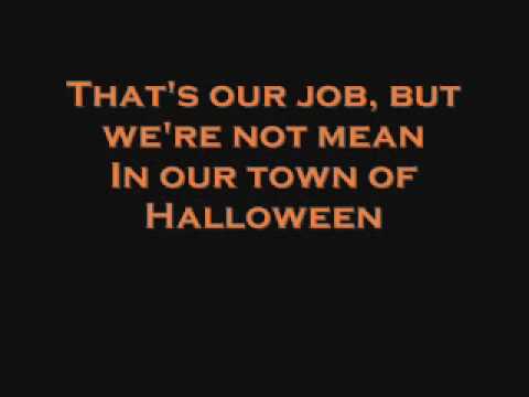 This Is Halloween Lyrics Nightmare Before Christmas English The Nightmare Before Christmas- This Is Halloween (lyrics)