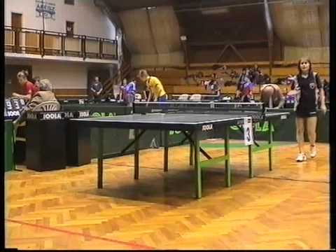 Amelie Solja vs. Simona Lazarcikova