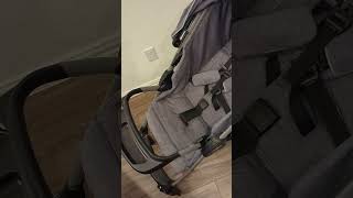 how to fold a Chicco Mini Bravo stroller. #baby #babystroller #chicco #babyshorts