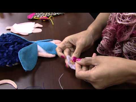 Mulher.com 16/07/2014 - Boneca Fantasiada Feltro por Miriam Almiro - Parte 2