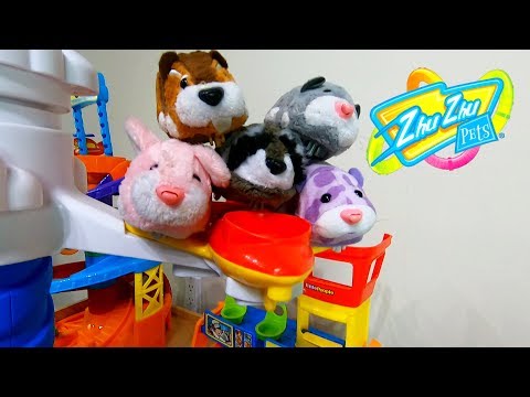 Zhu Zhu Pets at the Airport in Smart Wheel City! Flying ZHU ZHU Hamsters galore!