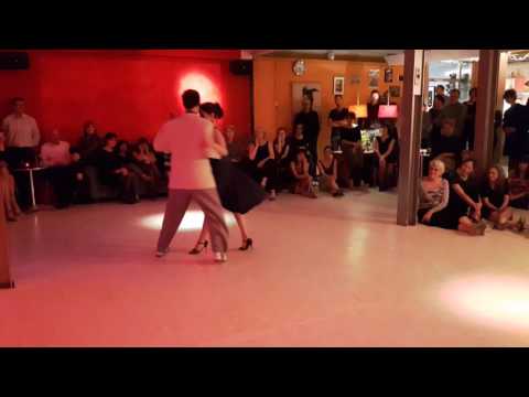 Natalia y Agustin - Cuartito Azul - Netherlands -  4/4.