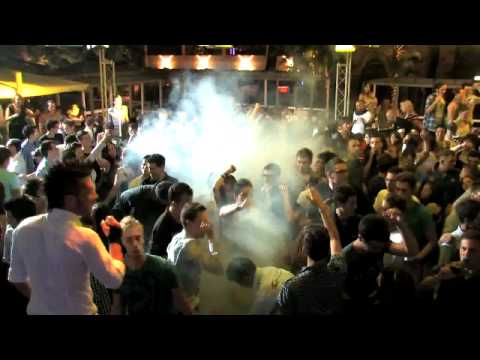 04.06.11 Par Hasard Special Guest Dj **Stefano Mattara** - Voice **Luca Menti**.mp4
