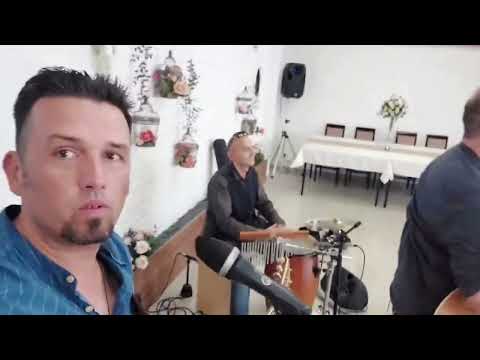Video snimak nastupa benda Viva Musica Acoustic Bend