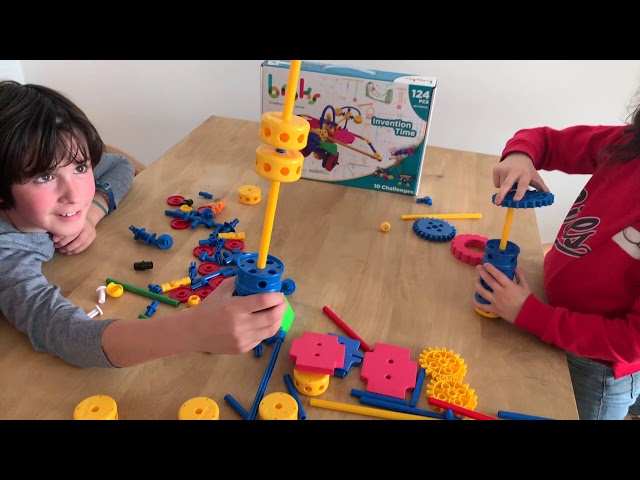 Vídeo relacionado con Kit de construcción de fortaleza para niños, 140 piezas de juguetes educativos, kit de construcción para niños de 4 a 8 años, juguete de casa de juegos, juego de construcción creativa, túneles y