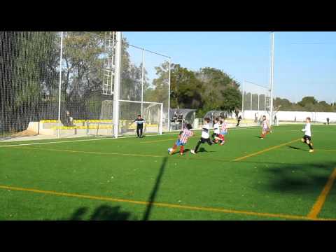 Moncadense vs Rocafort - Otra ocasión de Adrían. Hoy se le resiste el gol