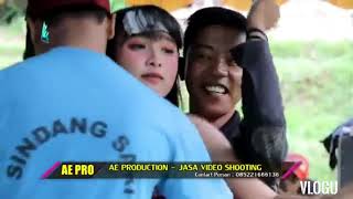 Download lagu lihat artis yg di sawer waw bikin lupa istri mp3