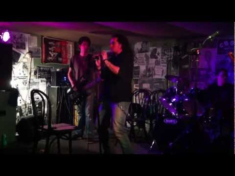 Garázs 39 - Guminő [Akusztik](Pucok Pub 2012.márc.16)