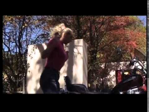 Thys die Bosveldklong - In Die Middel (Official Video)