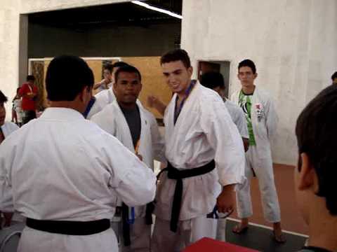 CANPEONATO DE KARATE EM IMPERATRIZ (THIAGO FOI CAMPEAO EM LUTA)