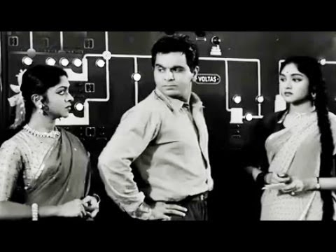 Dilip Kumar insults Vyjayantimala, Paigham - Scene 8/19